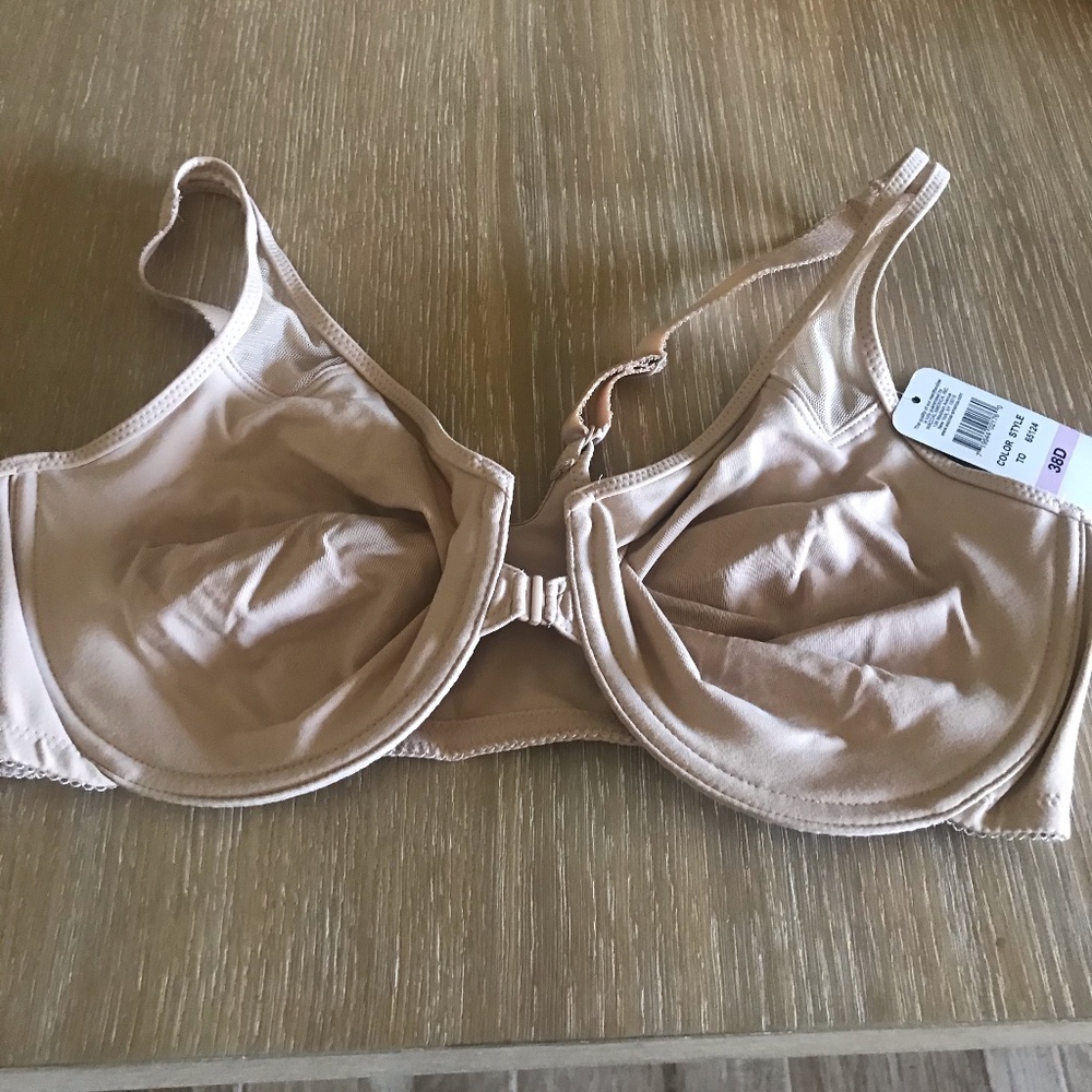 NWT Body by Wacoal Racerback Underwire Bra (NUDE)